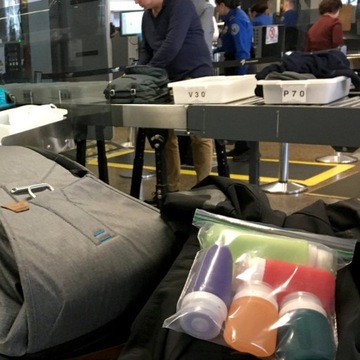 Дорожная бутылочка для самолета Humangear GoToob+ M