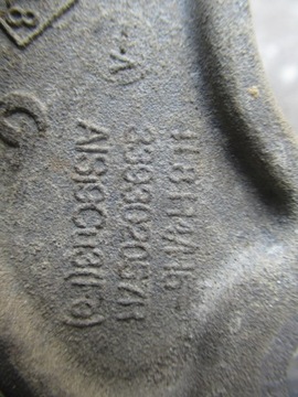 DACIA DUSTER I FACELIFT 1.6 UCHYCENÍ DRŽÁK 839302057R