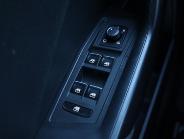 Volkswagen T-Roc I SUV 1.5 TSI ACT 150KM 2019 VW T-Roc 1.5 TSI, Salon Polska, Klima, zdjęcie 21