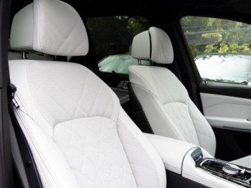 BMW X5 G05 SUV Facelifting 3.0 30d 298KM 2026 BMW X5 xDrive30d Sport Suv 3.0 (298KM) 2026, zdjęcie 13