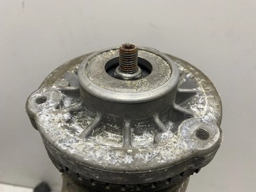 BMW 5 F10 F11 2011 PŘEDNÍ STRANA LEVÝ TLUMIČE