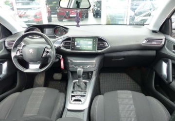 Peugeot 308 II SW 1.2 PureTech 130KM 2014 Peugeot 308 II SW 1.2 PureTech 130KM Salon Polska Automat 1.2 Benzyna 130KM, zdjęcie 9