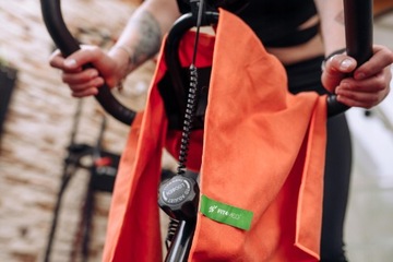 БЫСТРОСУХОЕ СПОРТИВНОЕ ПОЛОТЕНЦЕ ИЗ МИКРОФИБРЫ 30X100, тренировочный чехол UV50+