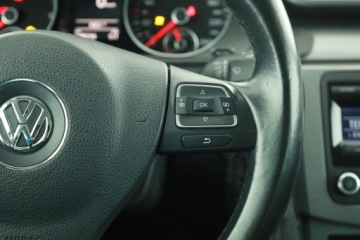 Volkswagen Passat B7 Variant 2.0 TDI CR DPF BlueMotion 140KM 2012 VW Passat 2.0 TDI, Klima, Klimatronic, Tempomat, zdjęcie 14