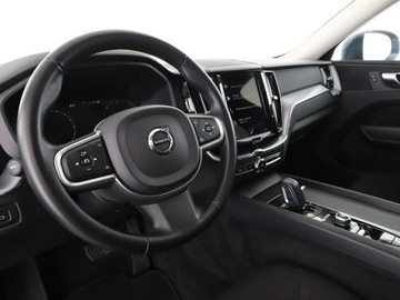 Volvo XC60 II 2020 Volvo XC 60 FV23% mHEV 4x4 full LED navi klima, zdjęcie 13
