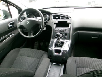 Peugeot 5008 I Minivan 1.6 THP 156KM 2011 Peugeot 5008 Panorama 7 Osobowy, zdjęcie 7