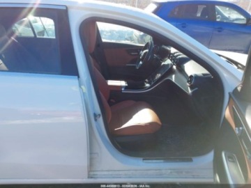 Mercedes Klasa C W206 2022 Mercedes-Benz Klasa C 300 4MATIC, 2022r., 4x4, 2.0L 2.0 Hybryda 255KM, zdjęcie 8