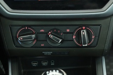 Seat Arona Crossover 1.0 EcoTSI 95KM 2017 Seat Arona 1.0 TSI, Salon Polska, Klima, Tempomat, zdjęcie 9