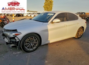 Alfa Romeo Giulia II Sedan Facelifting 2.0 Turbo 280KM 2020 Alfa Romeo Giulia 2020 2.0 Benzyna 280KM