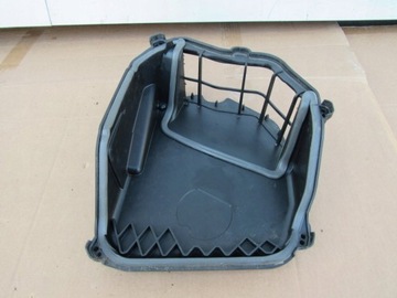 BMW F01 F02 POUZDRO FILTRU VZDUCHU 9216222