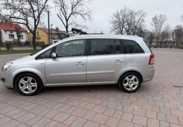 Opel Zafira B 1.8 ECOTEC 140KM 2008 Opel Zafira Opel Zafira 1.8 Family 1.8 Benzyna 140KM, zdjęcie 31