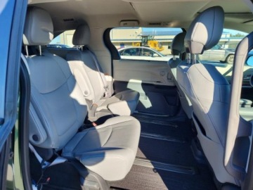 Toyota Sienna III 2023 Toyota Sienna Xle 2023 2.5 Benzyna 189KM, zdjęcie 10