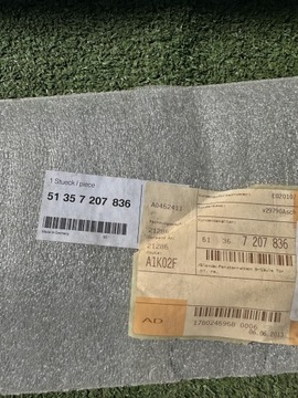 BMW X5 E70 KRYT POUZDRO SLOUPU PRAVÝ ZADNÍ