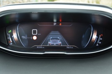 Peugeot 3008 II Crossover 2.0 BlueHDi 180KM 2019 Peugeot 3008 *2.0 GT 180 KM*FOCAL Masaze Panorama 360, zdjęcie 33