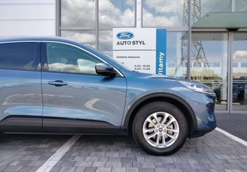 Ford Kuga III SUV Plug-In 2.5 Hybrid 190KM 2023 Ford Kuga Ford Kuga 2.5 FHEV AWD Titanium eCVT 2.5 Hybryda 190KM, zdjęcie 39