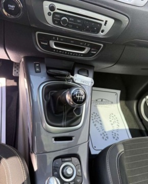 Renault Scenic III XMOD Energy TCe 130KM 2013 Renault Scenic Renault Scenic 1.2 TCe Energy Bose Edition 1.2 Benzyna 130KM, zdjęcie 9