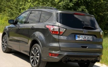 Ford Kuga II SUV Facelifting 2.0 TDCi 150KM 2019 Ford Kuga Ford Kuga 2.0 TDCi AWD ST-Line 2.0 Diesel 150KM, zdjęcie 8
