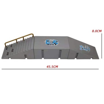 Набор самокатов для скейтборда и рампы Fingerboard Tech Deck Skatepark