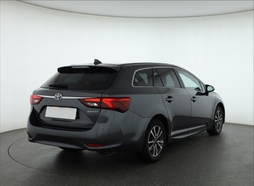 Toyota Avensis III Wagon Facelifting 2015 1.8 Valvematic 147KM 2018 Toyota Avensis 1.8 Valvematic, Salon Polska, zdjęcie 4