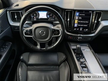Volvo XC60 II 2021 Volvo XC 60 SalonPL B5B AWD RDesign High Beam BLIS, zdjęcie 10