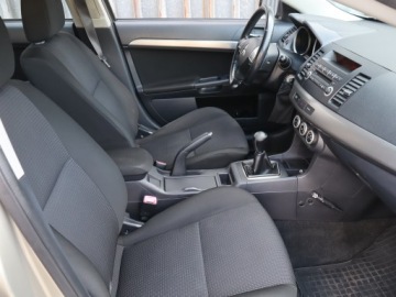 Mitsubishi Lancer IX Sportback 1.8 MIVEC 143KM 2009 Mitsubishi Lancer 1.8 i, Salon Polska, Klima, zdjęcie 8