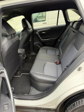 Toyota RAV4 V SUV 2.5 Hybrid Dynamic Force 222KM 2021 TOYOTA RAV4 2.5 HYBRID Selection 4X4 222KM NISKI PRZEBIEG, zdjęcie 5