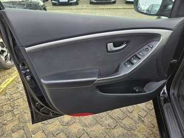 Hyundai i30 II Hatchback 5d 1.6 GDI 135KM 2015 Hyundai i30 1,6 benzyna 135KM nawigacja kamera, zdjęcie 13