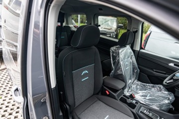 Ford Tourneo Connect IV Van 2,0 EcoBlue 122KM 2025 Tourneo Connect Grand L2H1 Active A7 2.0 122KM, zdjęcie 5