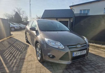 Ford Focus III Kombi Facelifting 1.0 EcoBoost 125KM 2014 Ford Focus Przeglad I ubezpieczenie do Wrzesnia. Zwolnienie z PCC. 125KM, zdjęcie 5