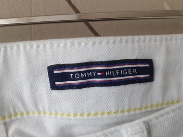 TOMMY HILFIGER-SUPER SPODNIE 31 J6