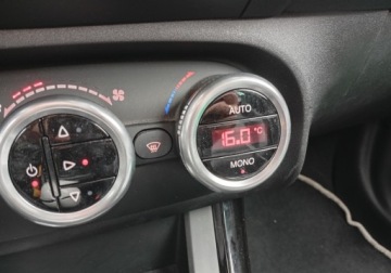 Alfa Romeo Giulietta Nuova II Hatchback 5d 1.4 TB 16v Mair 170KM 2012 Alfa Romeo Giulietta Zarejestrowany - bezwypadkowy - 1,4 - 170 KM - LPG 1.4, zdjęcie 34