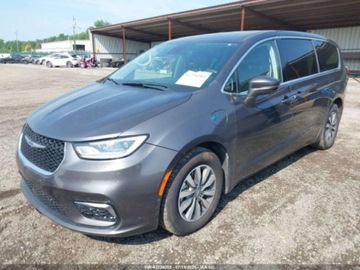 Chrysler Pacifica II 2022 Chrysler Pacifica Hybrid Touring L 2022 3.6l 3.6 Hybryda 260KM, zdjęcie 1