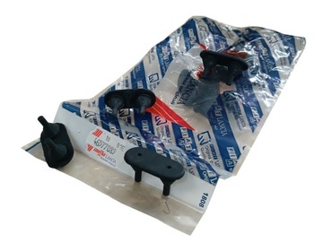 ZAŚLEPKA KOREK BŁOTNIKA ZDERZAKA FIAT 126p 46577089 NOWA ORYGINAŁ OE