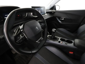 Peugeot 2008 II SUV 1.2 PureTech 130KM 2020 Peugeot 2008 Kamera, Aut.klima, Navi, Bluetooth, zdjęcie 13