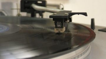 Проигрыватель винила Bernard GS 434, дека M9108, усилитель AT9100