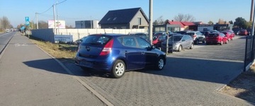 Hyundai i30 I Hatchback 1.4 109KM 2010 Hyundai i30 1.4 benz ,bezwypadek ,klimatyzacja,zadbany 1.4 Benzyna 109KM, zdjęcie 7