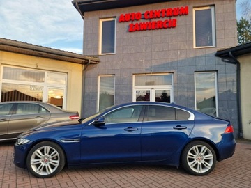Jaguar XE Sedan 2.0 i4 180KM 2015 Jaguar XE Prestige Automat Xenon Ledy Navi, zdjęcie 3