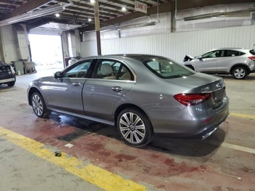 Mercedes Klasa E W213 2022 Mercedes-Benz Klasa E 450 4Matic 2022 3.0l 3.0 Benzyna 362KM, zdjęcie 1