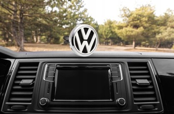 Автомобильный диффузор для масел VOLKSWAGEN + 10 автомобильных дисков АРОМАТЕРАПИЯ