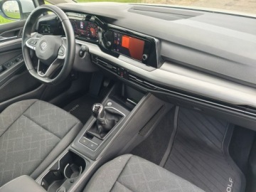 Volkswagen Golf VIII Hatchback 1.5 TSI EVO 130KM 2021 Volkswagen Golf Hatchback LIFE 1.5 TSI 130KM Salon Polska Tylko 49.000 km, zdjęcie 13