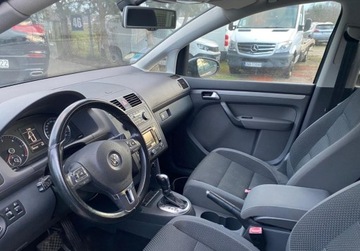 Volkswagen Touran II 1.6 TDI 105KM 2011 Volkswagen Touran 1.6 TDI 2011r Navi skrzynia automatyczna DSG 1.6 Diesel, zdjęcie 4