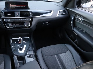 BMW Seria 1 F20-F21 Hatchback 5d Facelifting 2015 116d 116KM 2017 BMW 1 116d, Automat, Skóra, Navi, Klima, zdjęcie 7