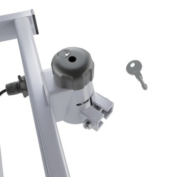 ПЛАТФОРМА ДЛЯ ВЕЛОСИПЕДОВ С КРЮКОМ ДЛЯ 3 ВЕЛОСИПЕДОВ, НАКЛОННАЯ, ЗАКРЫТАЯ, 7-КОНЕЧНАЯ, 75 КГ