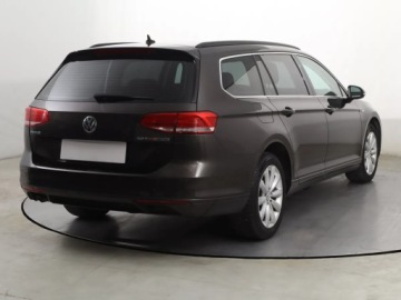 Volkswagen Passat B8 Variant 2.0 TDI BlueMotion SCR 190KM 2016 VW Passat 2.0 TDI, 187 KM, 4X4, Automat, Klima, zdjęcie 4