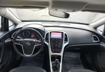 Opel Astra J Sports Tourer Facelifting 1.4 Turbo ECOTEC 140KM 2015 Opel Astra Opel Astra J Sport Tourer 1.4BenzLPG 1.4 BenzynaLPG 140KM, zdjęcie 19