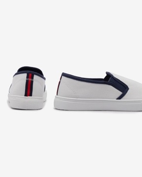 BIAŁE DAMSKIE TENISÓWKI SLIP ON WERIXA 39