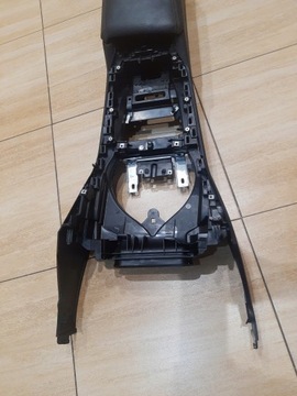 Черный туннель центрального подлокотника BMW G20 G21