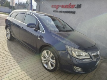 Opel Astra J Sports Tourer 1.4 Turbo ECOTEC 120KM 2011 Opel Astra zadbany serwis bogata opcja, zdjęcie 8