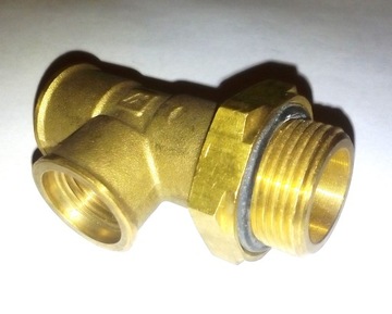 Trójnik pneumatyczny 2 x M16x1,5 wewn. 1 x M22x1,5 zewn.