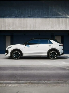 Volkswagen T-Roc I SUV Facelifting 1.5 TSI ACT 150KM 2026 Volkswagen T-Roc Wersja R-Line 1.5 eTSI 150 KM DSG, zdjęcie 9